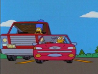 Мардж Симпсон в «Воплях сирени» :: Marge Simpson in: «Screaming Yellow Honkers»